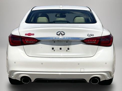 Used 2019 INFINITI Q50 Luxe w/ Essential Package (3.0T Luxe) RWD image 6