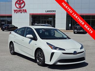 Used 2020 Toyota Prius XLE image 1