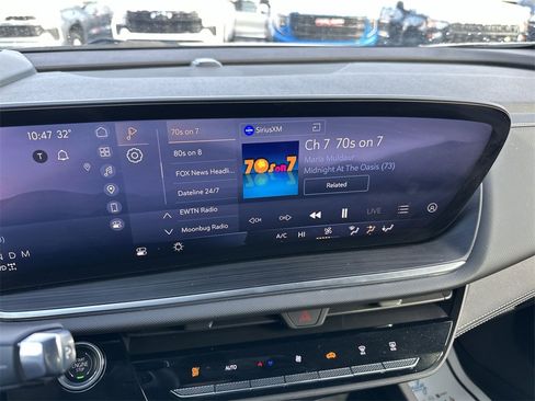 Used 2025 Buick Envision Preferred image 16