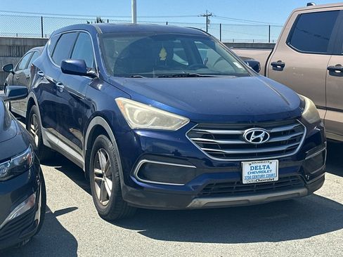 Used 2018 Hyundai Santa Fe Sport FWD image 2