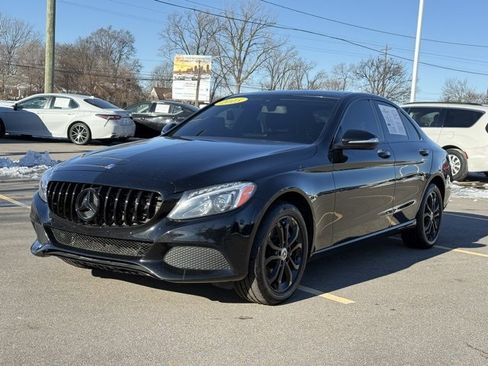 Used 2015 Mercedes-Benz C 300 4MATIC Sedan image 2