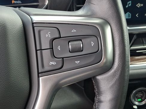Used 2022 Chevrolet Silverado 1500 LT AWD/4WD image 22