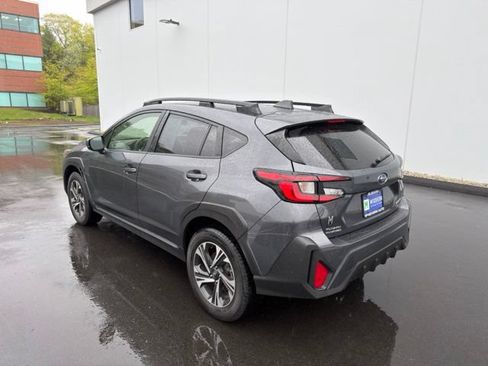 Used 2024 Subaru Crosstrek 2.0i Premium AWD/4WD image 9