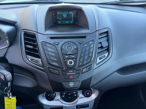 Used 2016 Ford Fiesta SE image 13