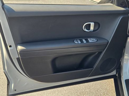 Used 2024 Hyundai Ioniq 5 SE AWD/4WD image 28