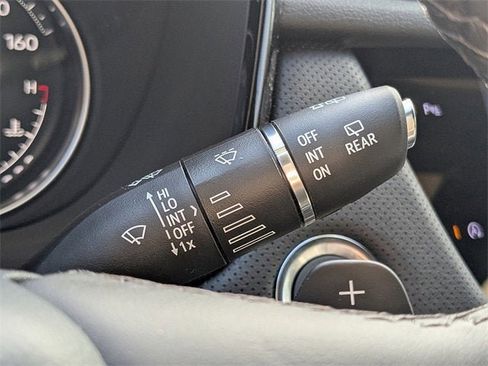 New 2025 Cadillac XT6 Luxury image 32