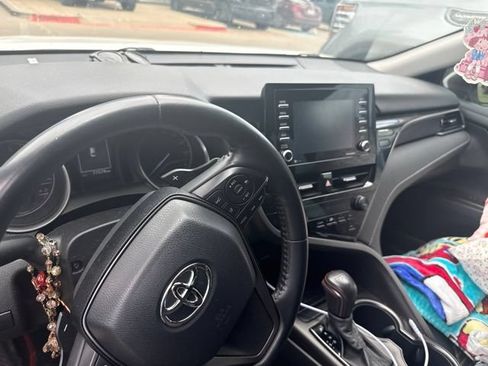 Used 2021 Toyota Camry SE w/ TRD Appearance Package (TMS) FWD image 6