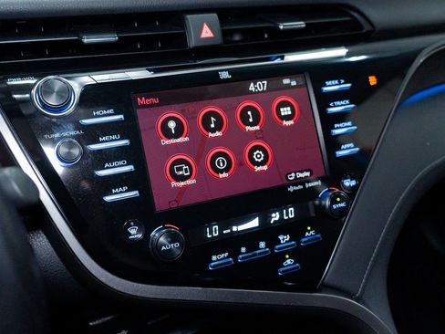 Used 2020 Toyota Camry XSE w/ Navigation Package FWD image 34