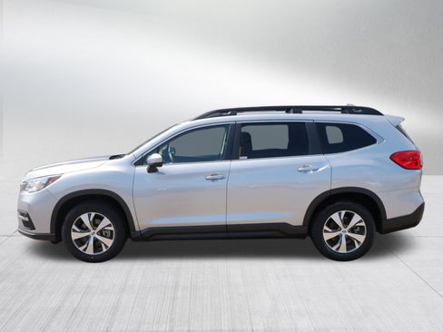 Used 2022 Subaru Ascent Premium w/ Convenience Package image 4