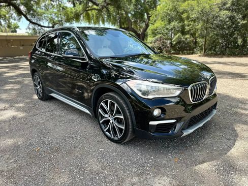 Used 2018 BMW X1 xDrive28i image 3