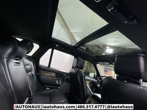 Used 2018 Land Rover Range Rover HSE image 44