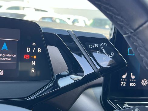 Certified 2023 Volkswagen ID.4 Pro image 12