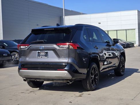 Used 2022 Toyota RAV4 XSE image 6