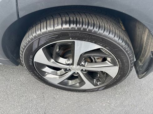 Used 2018 Hyundai Tucson Value w/ Cargo Package AWD/4WD image 32