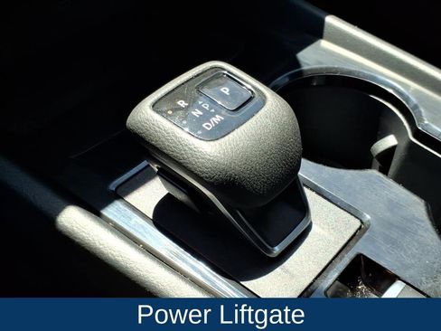 Used 2024 Nissan Rogue SV image 9