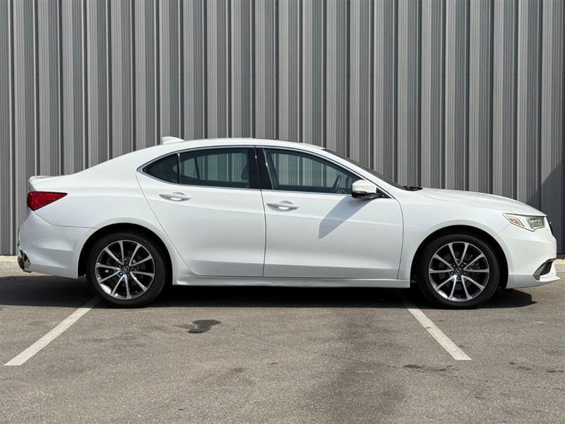Used 2019 Acura TLX V6 SH-AWD image 4