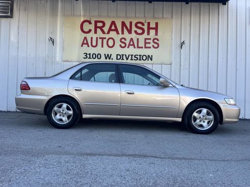 Used 2000 Honda Accord EX image 2