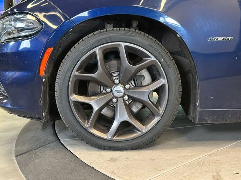 Used 2017 Dodge Charger R/T w/ Plus Group RWD image 26