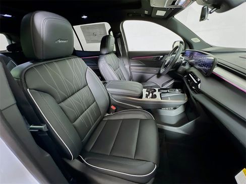 New 2026 Buick Enclave Avenir w/ Super Cruise Package image 22