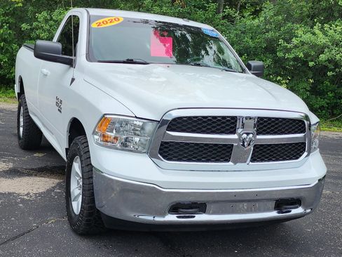 Used 2020 RAM 1500 Classic SLT AWD/4WD image 5