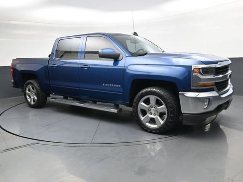 Used 2018 Chevrolet Silverado 1500 LT w/ All Star Edition image 2