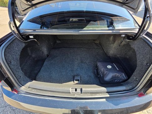 Used 2017 Volkswagen Passat 1.8T R-Line FWD image 26