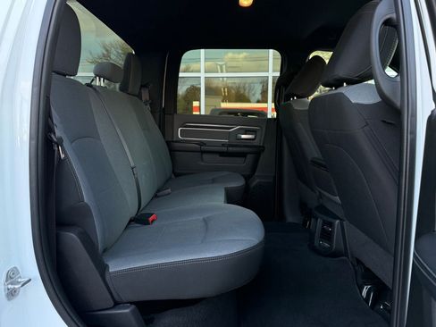 Used 2022 RAM 2500 Big Horn image 34