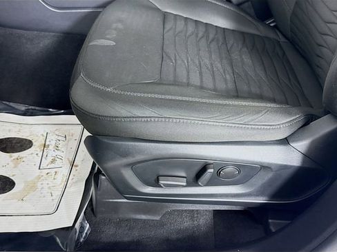 Certified 2021 Ford Explorer XLT image 18