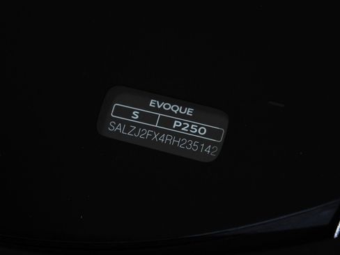 Used 2024 Land Rover Range Rover Evoque S image 62