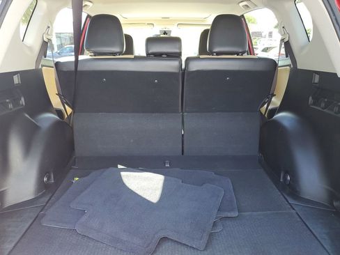 Used 2017 Toyota RAV4 XLE image 9