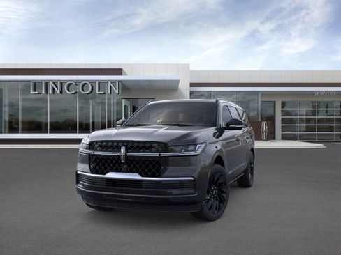 New 2025 Lincoln Navigator Reserve w/ Jet Appearance Package image 2