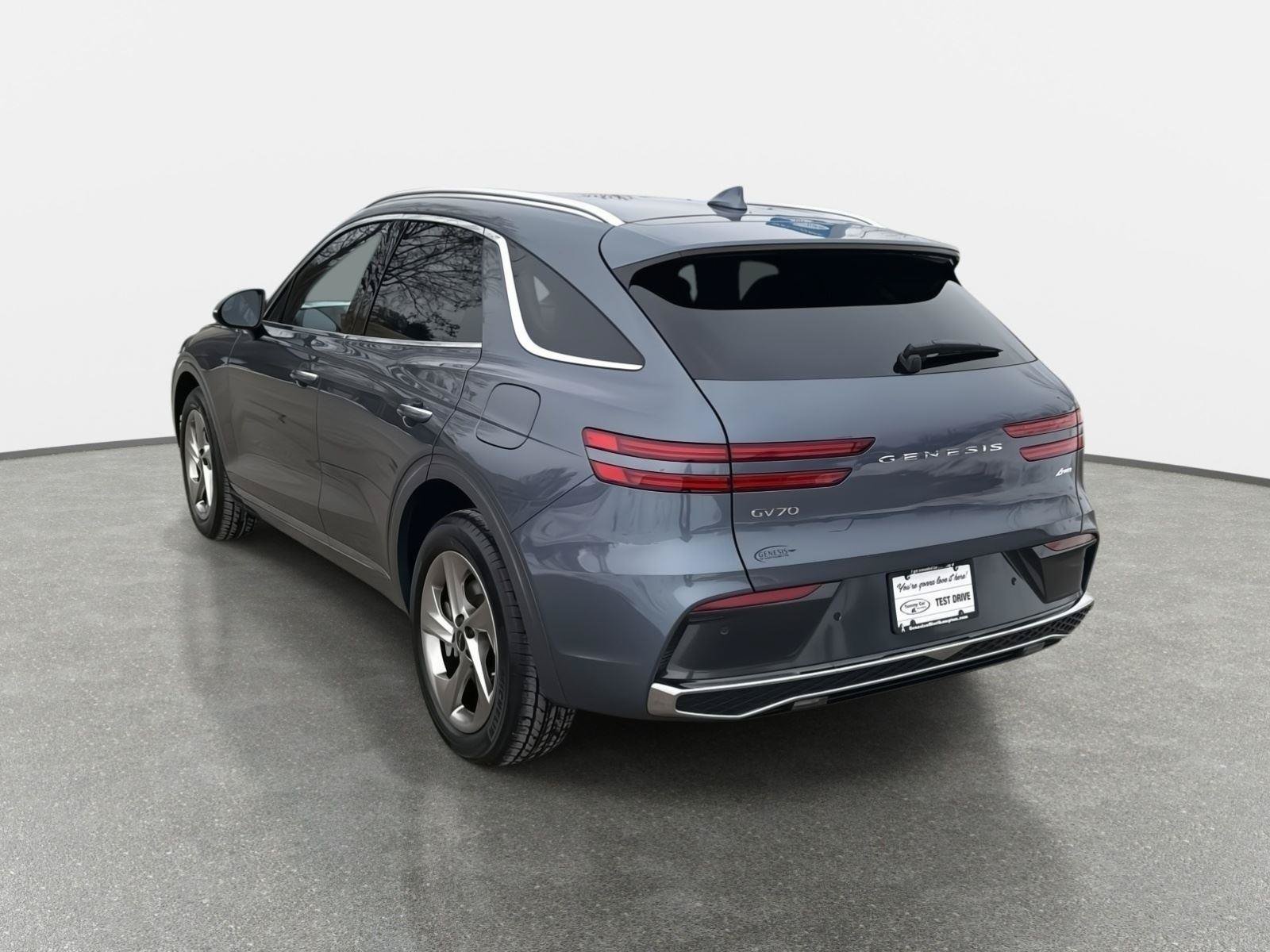 Used 2026 Genesis GV70 2.5T AWD/4WD image 7