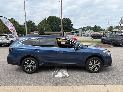 Used 2022 Subaru Outback Limited AWD/4WD image 7
