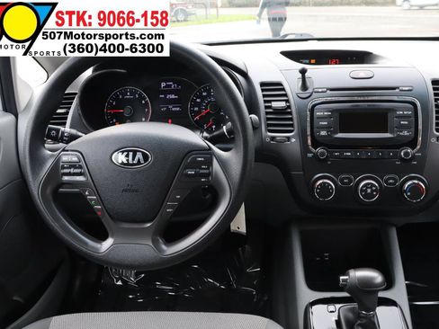 Used 2018 Kia Forte LX FWD image 16