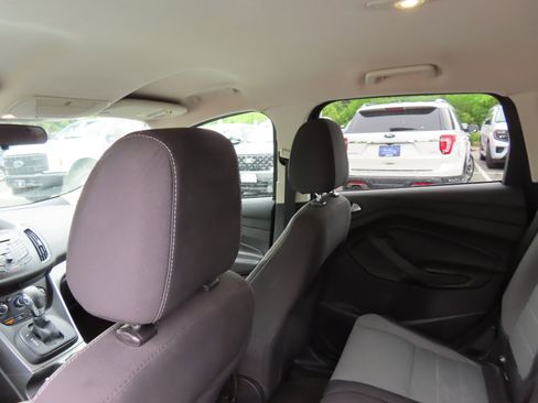 Used 2015 Ford Escape SE FWD image 27