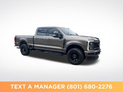 Used 2023 Ford F350 Lariat w/ Lariat Ultimate Package AWD/4WD image 7