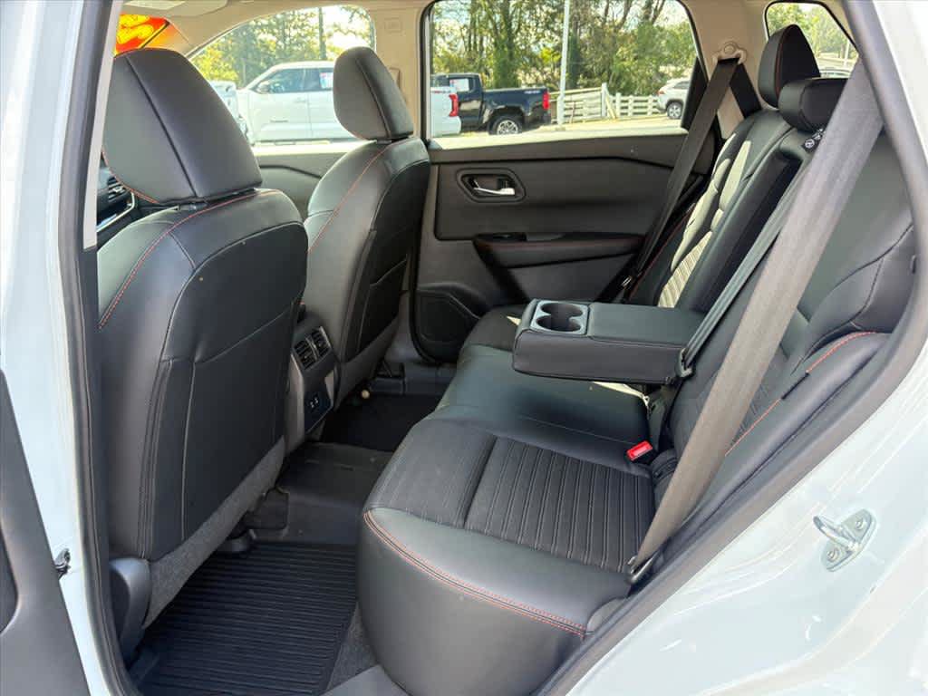 Used 2025 Nissan Rogue SV w/ Rock Creek Premium Package AWD/4WD image 9