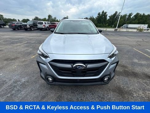Used 2025 Subaru Outback Premium w/ Popular Package #1A AWD/4WD image 2