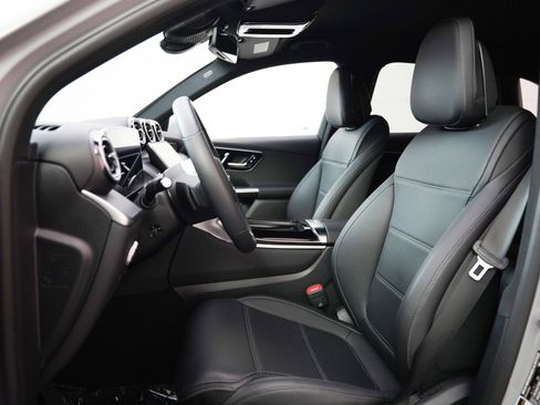 Certified 2026 Mercedes-Benz GLC 300 image 5