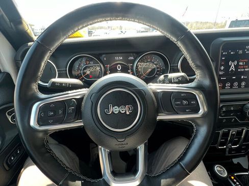 Used 2021 Jeep Wrangler Unlimited Sahara image 17