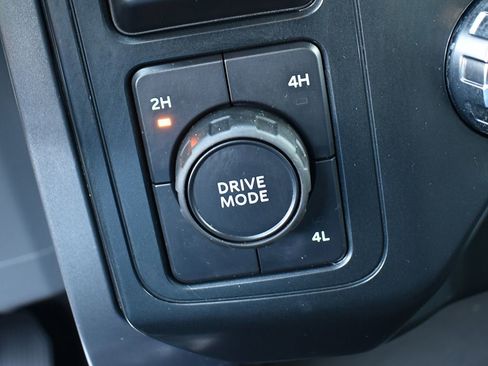 Used 2025 Ford F150 XLT w/ Equipment Group 301A Standard image 22