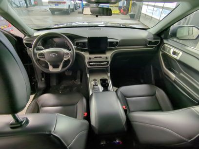 Certified 2022 Ford Explorer XLT w/ Equipment Group 202A
