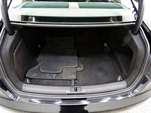 Used 2010 Audi A4 2.0T Premium FWD image 13