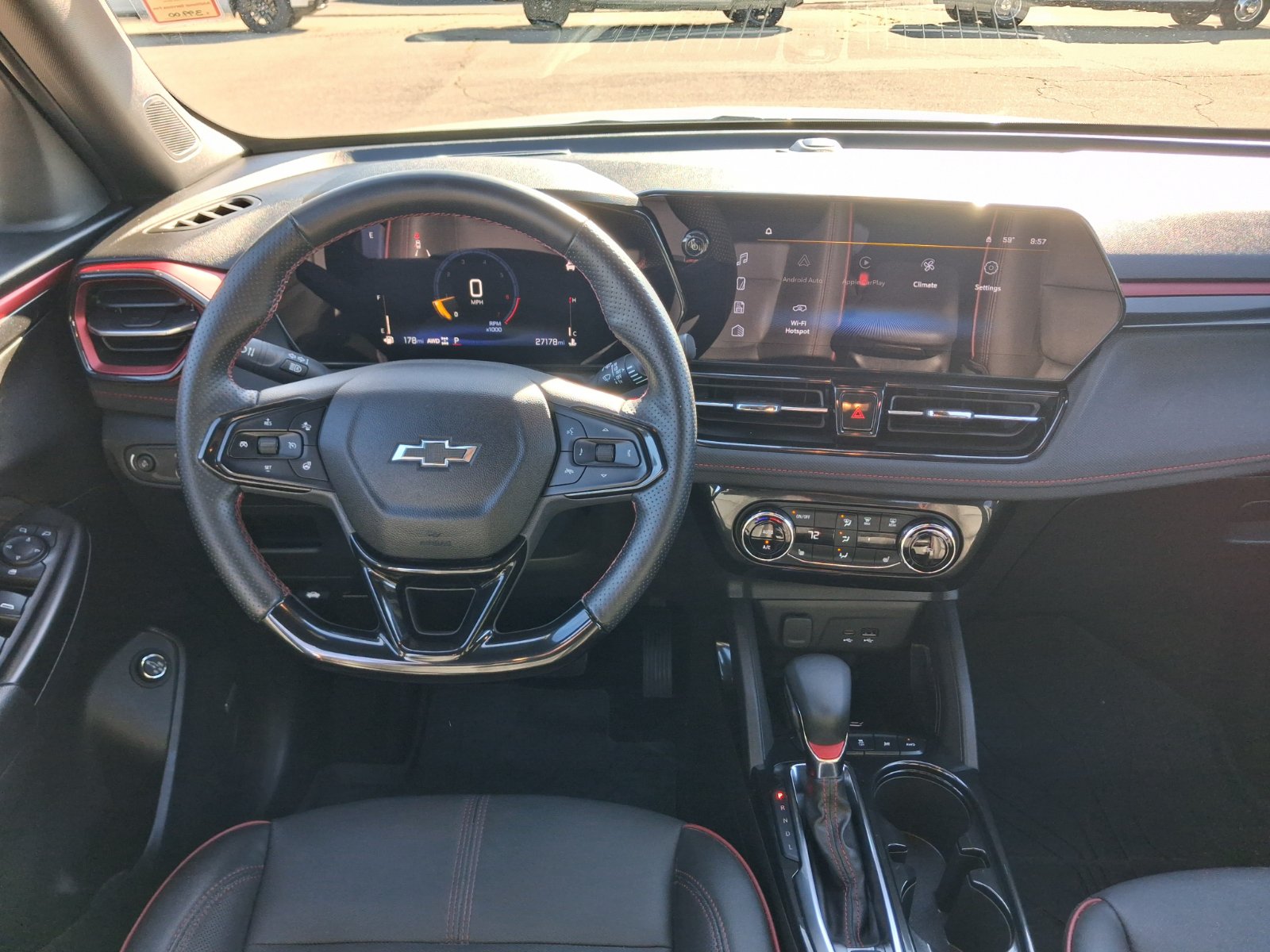 Used 2025 Chevrolet TrailBlazer RS w/ Convenience Package AWD/4WD image 13