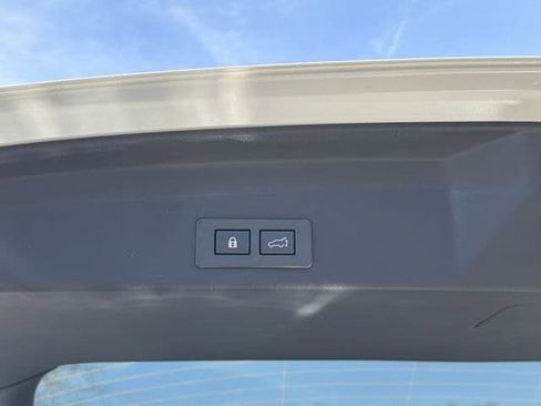 New 2026 Subaru Ascent Touring AWD/4WD image 17
