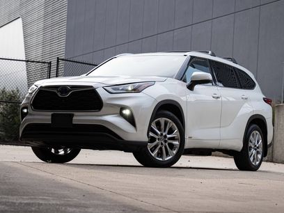 Used 2022 Toyota Highlander Limited
