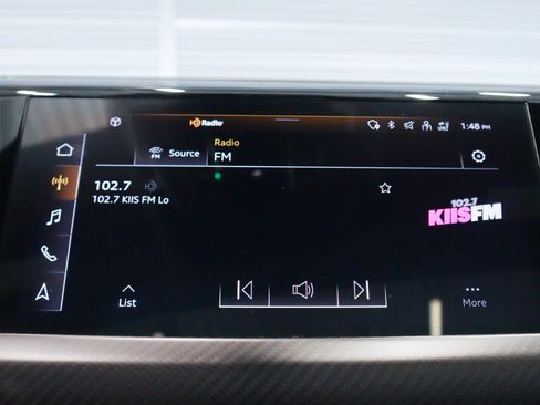 Used 2023 Audi e-tron GT Premium Plus image 20