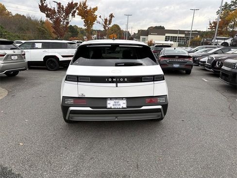 New 2026 Hyundai Ioniq 5 SE image 6