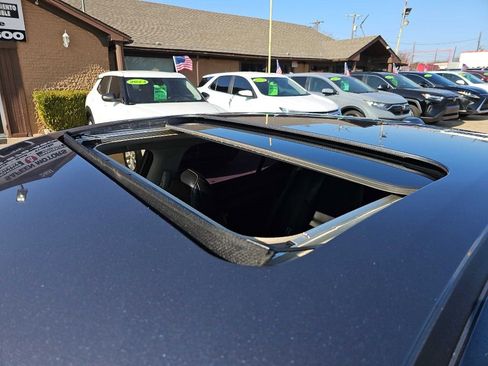 Used 2023 Nissan Sentra SR w/ SR Premium Package image 33