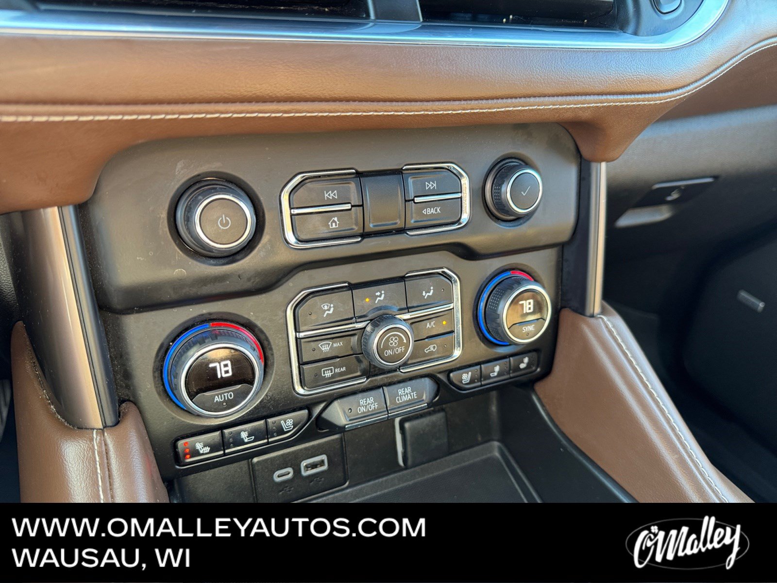 Used 2023 Chevrolet Tahoe High Country AWD/4WD image 21